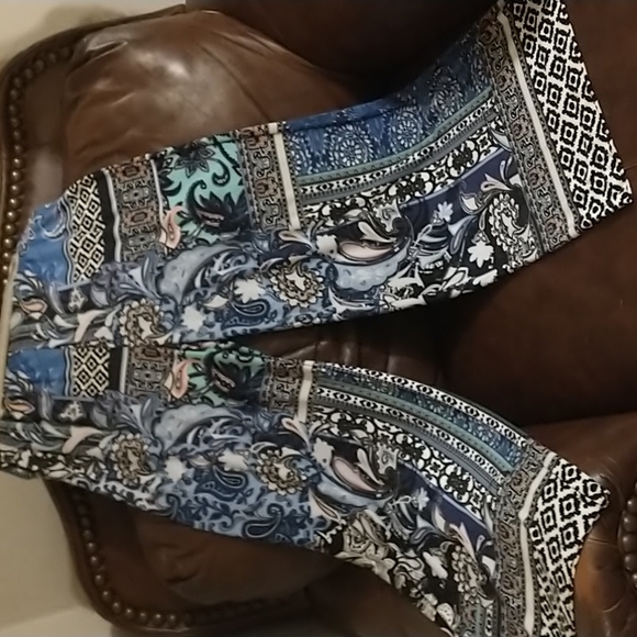 Chicos Wide Petite - Picture 1 of 4